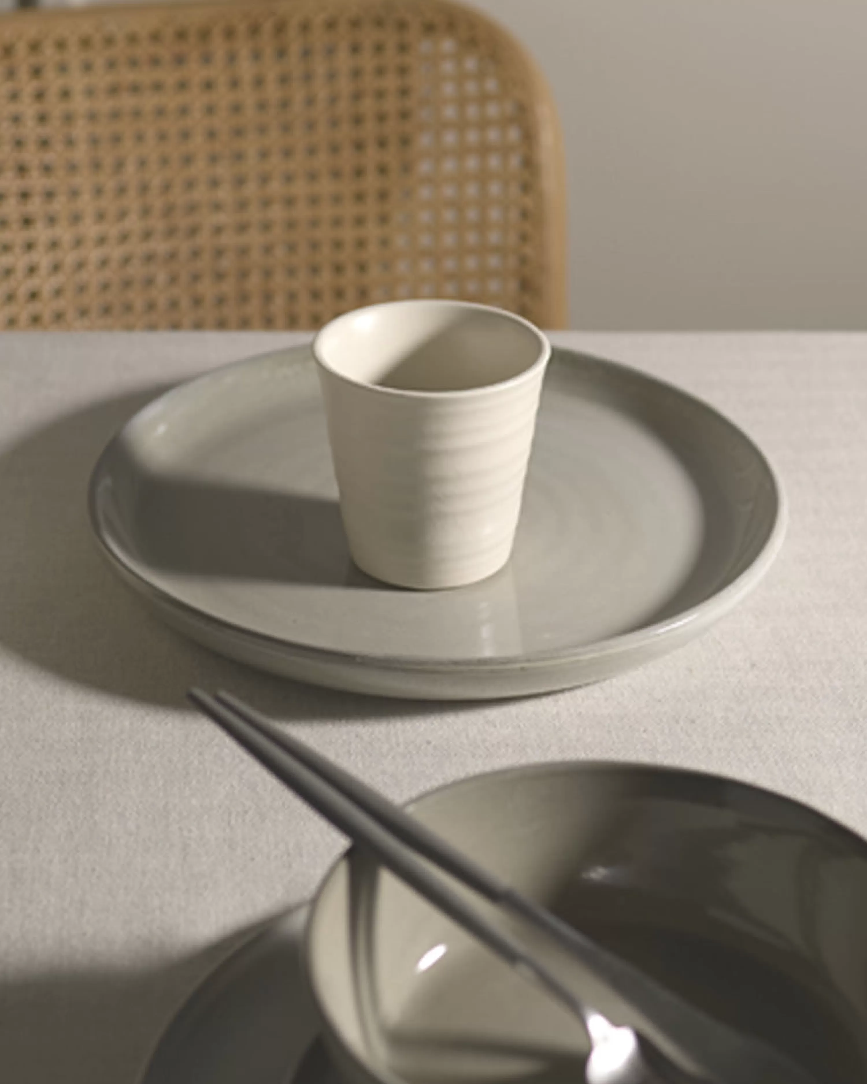 Robert Gordon Plates-Canvas Dinner Plate / Saltbush