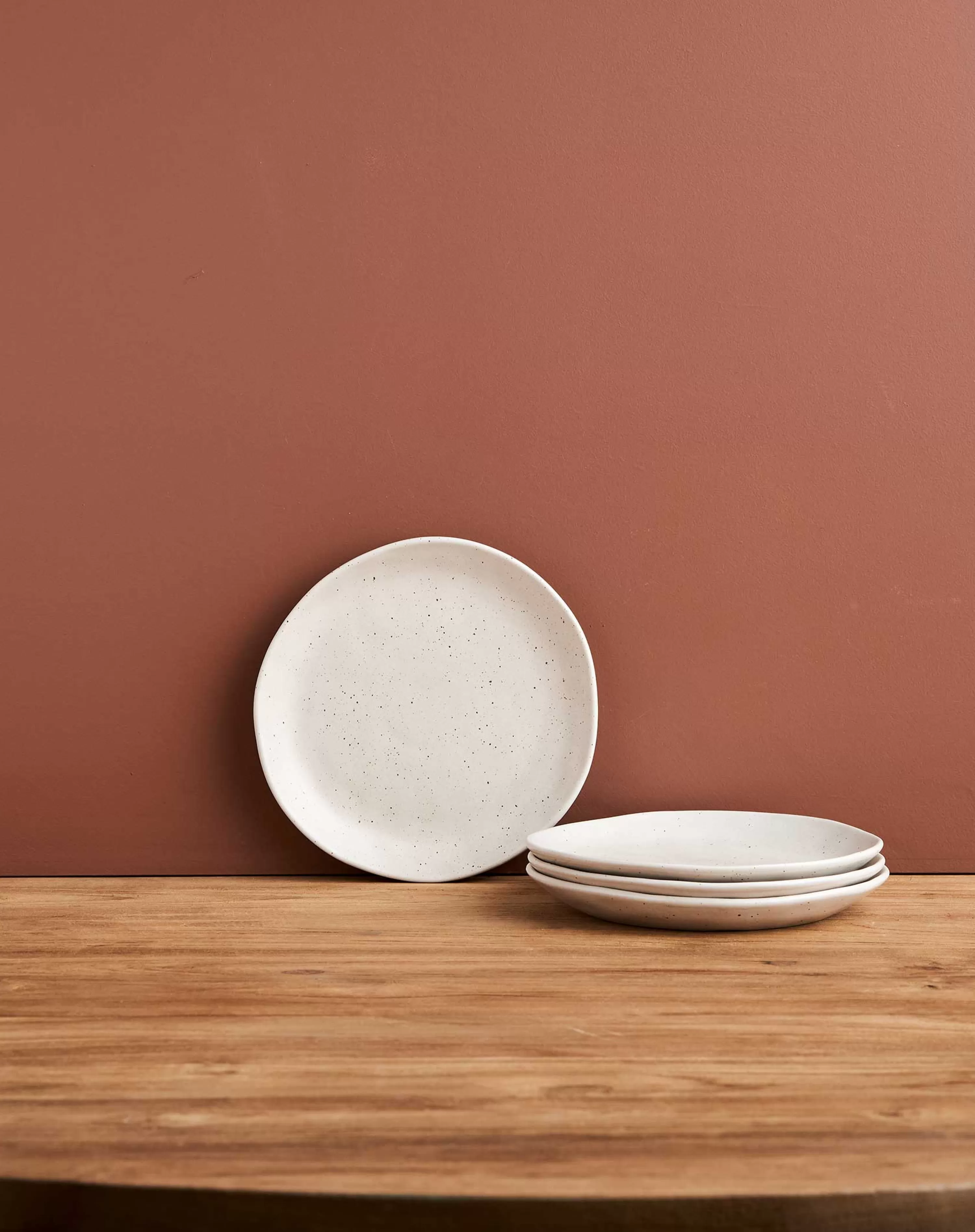 Robert Gordon Plates-Earth Side Plates / Natural