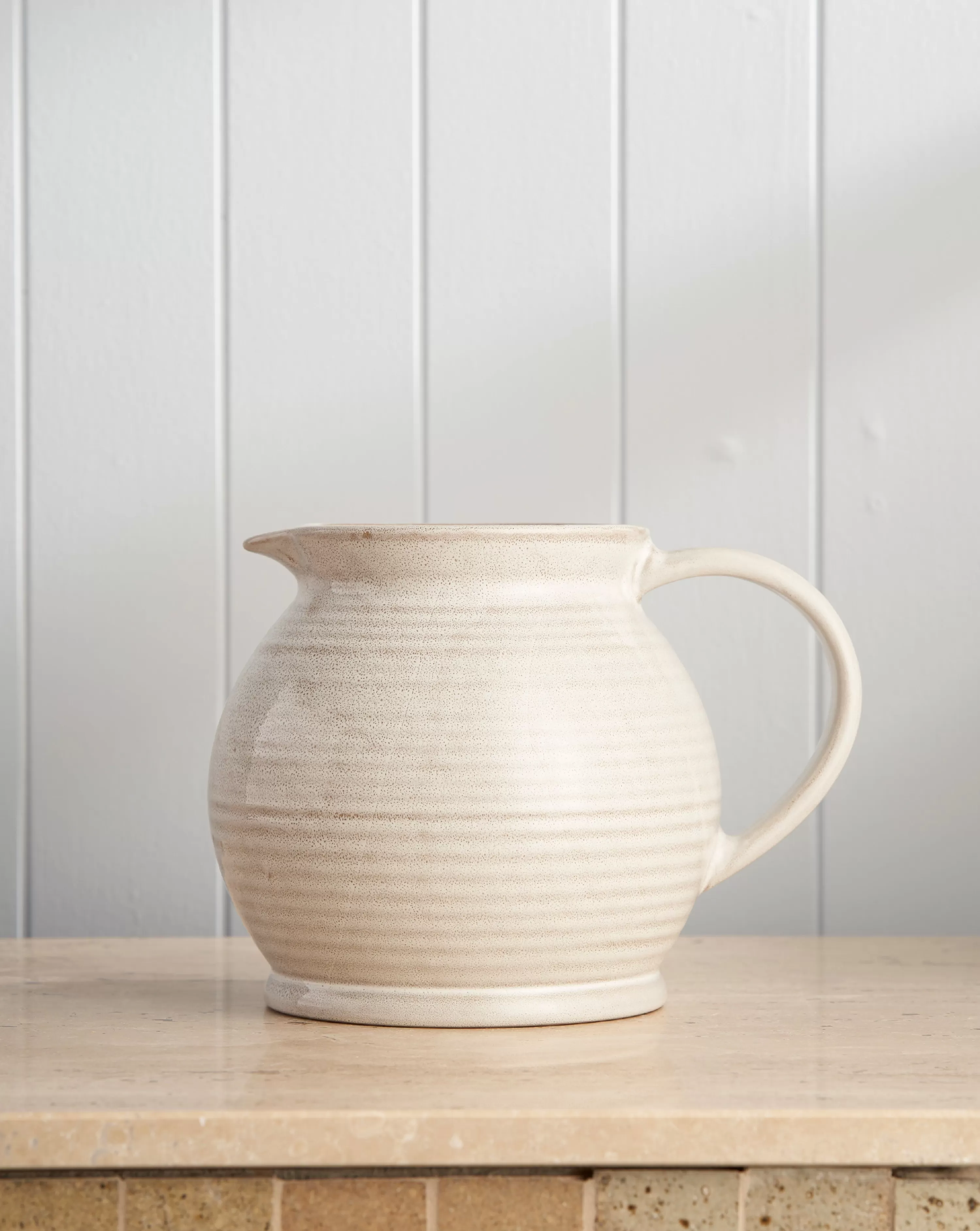 Robert Gordon Jugs-Round Jug / Snow