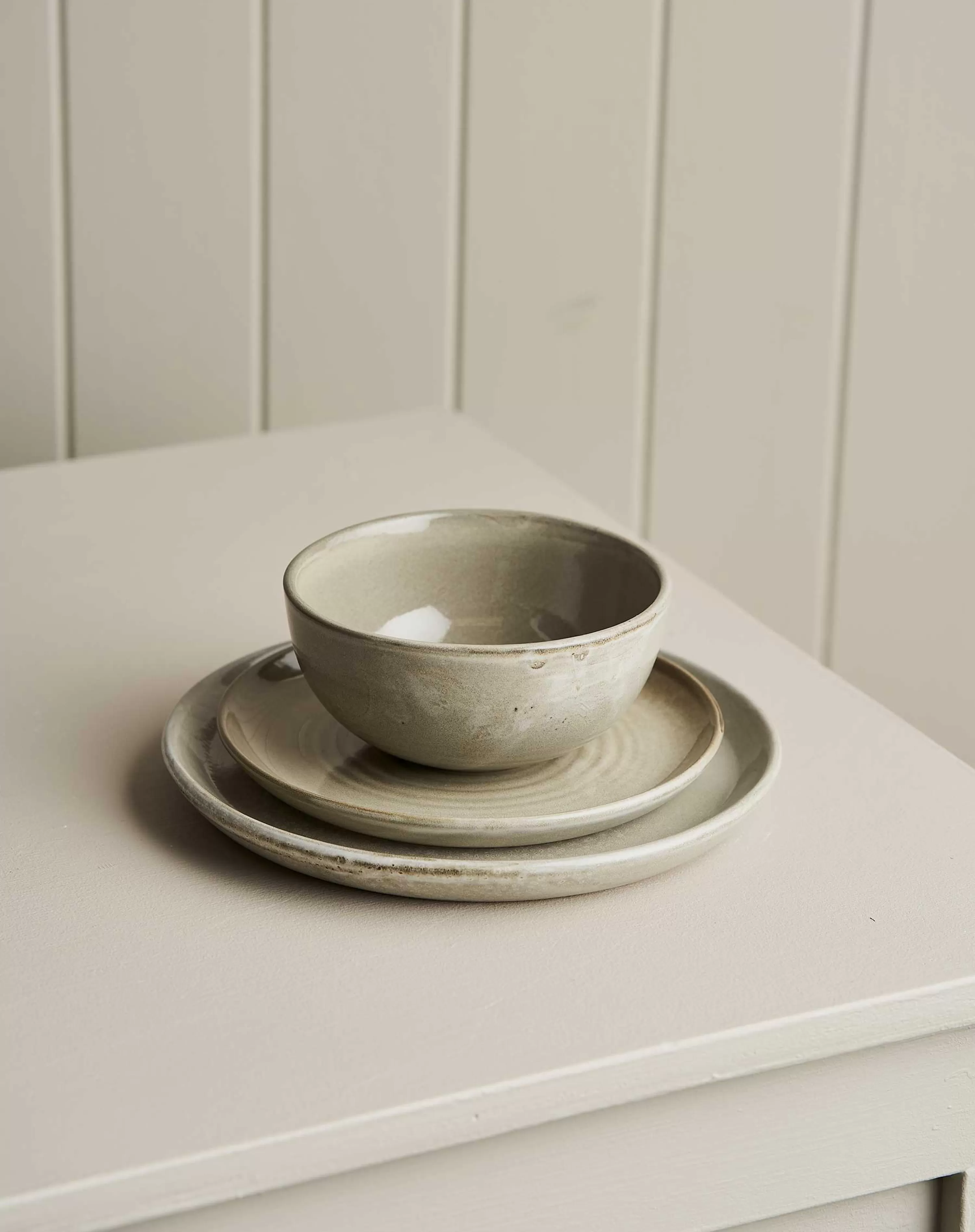 Robert Gordon Dinner Sets-Small Portions Terra Place Setting / Saltbush