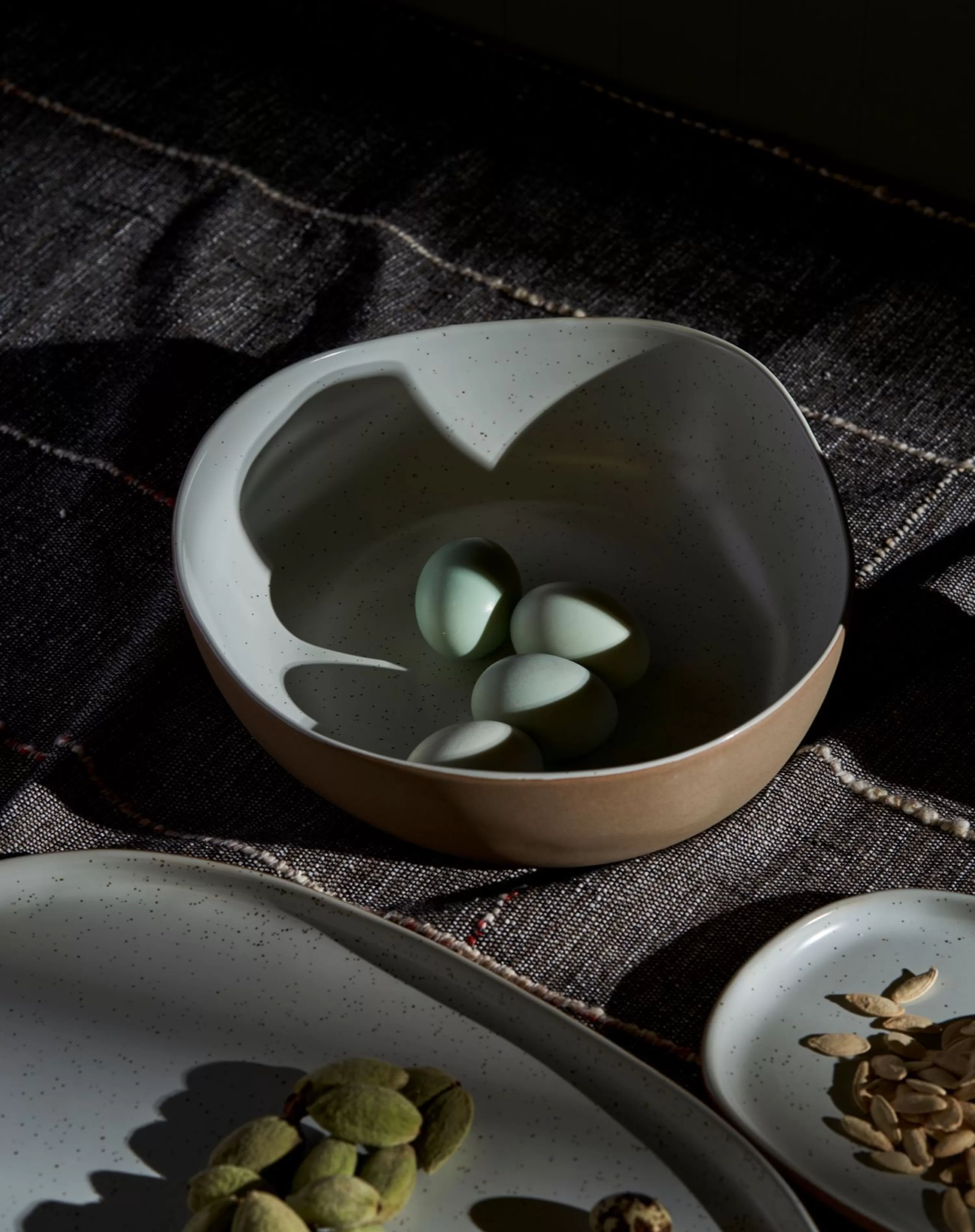 Robert Gordon Bowls-Table Of Plenty Serving Bowl / White Speckle